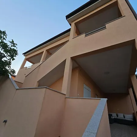 Apartment Desnica