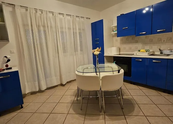 Apartman Desnica *